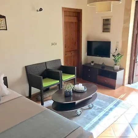 Lithinon Cozy Studios * Chania (Crete)